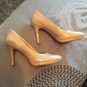 Nude Pump High Heel 6.5